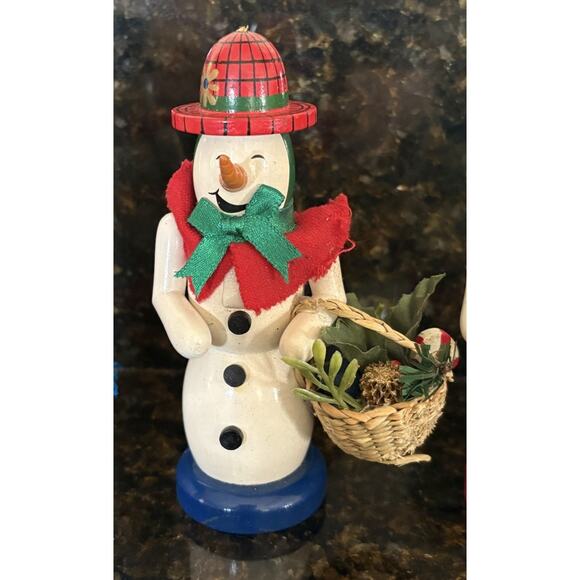 Lot of 3 vintage Nutcracker Village Wooden Snowmen Christmas 5" - Picture 4 of 13